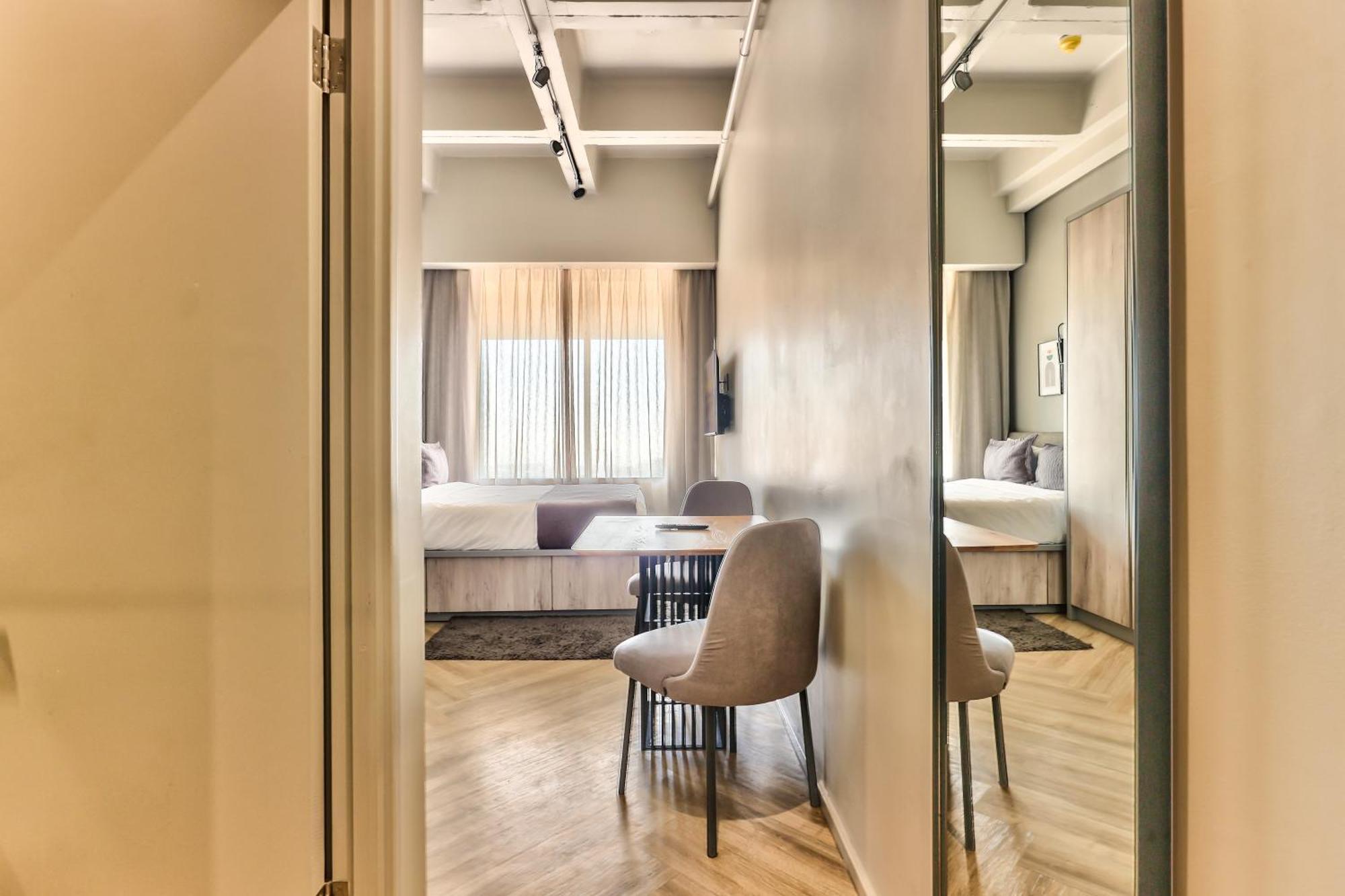 Wink Aparthotel One Thibault ケープタウン エクステリア 写真